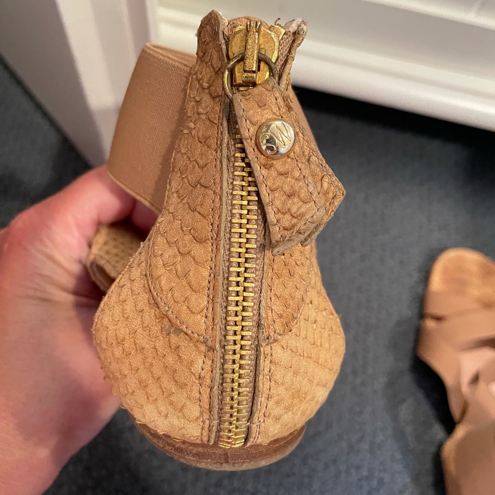 Stretchy Stuart Weitzman Flat Sandals - image 3